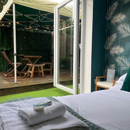 Stylish & Cosy Margate Escape With Hot Tub And Log Burner Dogs Welcome Exteriér fotografie