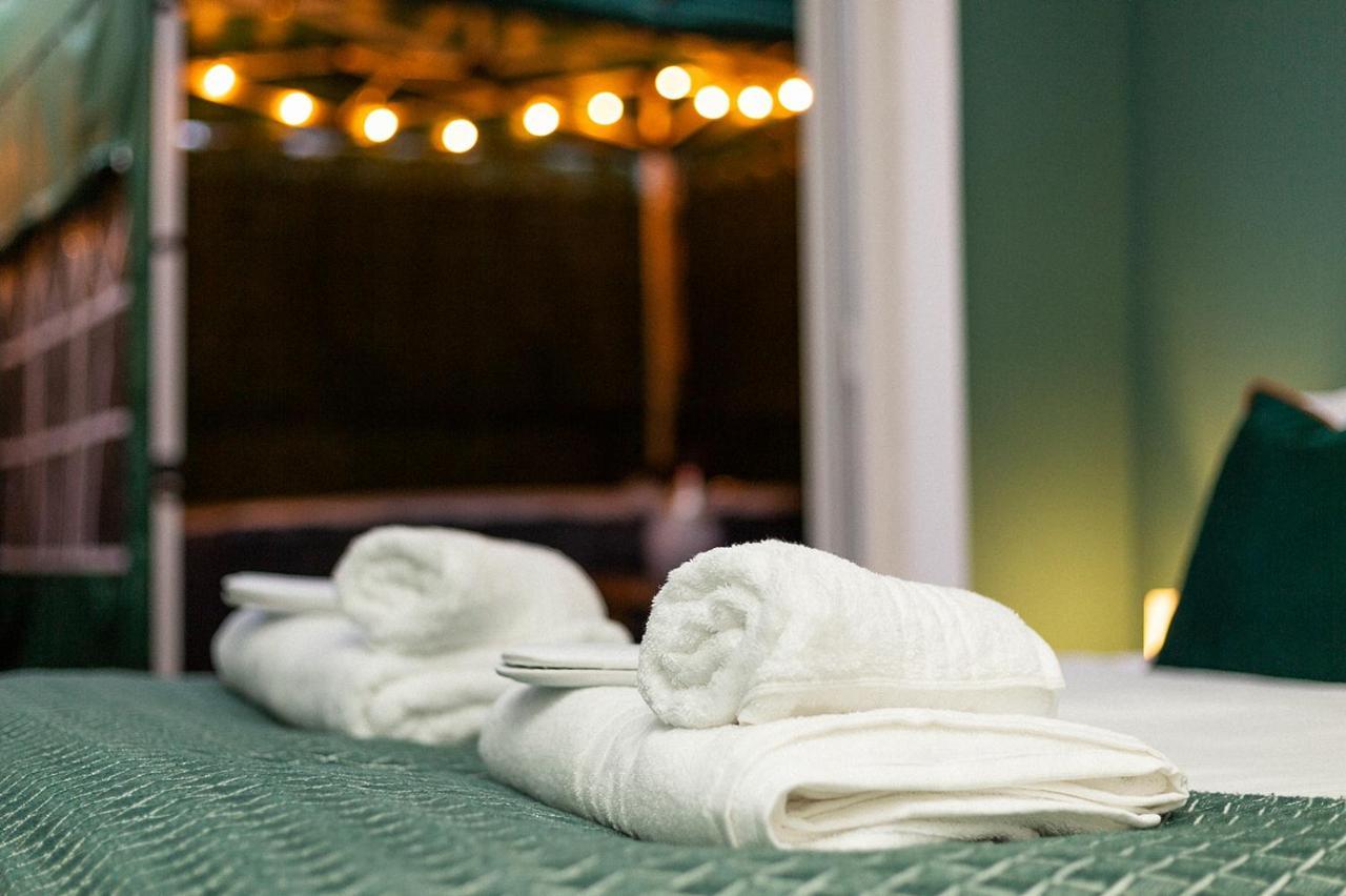 Stylish & Cosy Margate Escape With Hot Tub And Log Burner Dogs Welcome Exteriér fotografie