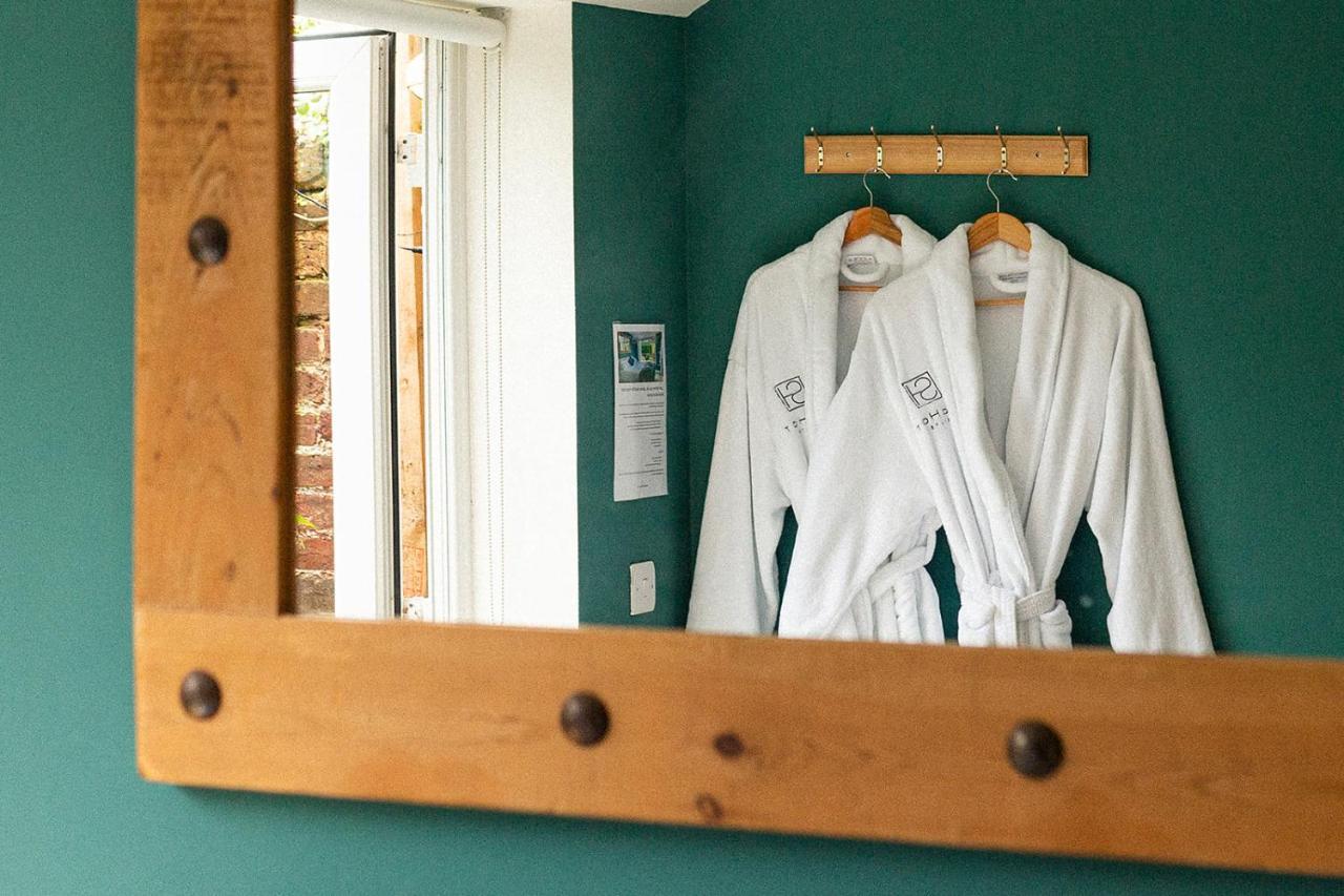 Stylish & Cosy Margate Escape With Hot Tub And Log Burner Dogs Welcome Exteriér fotografie