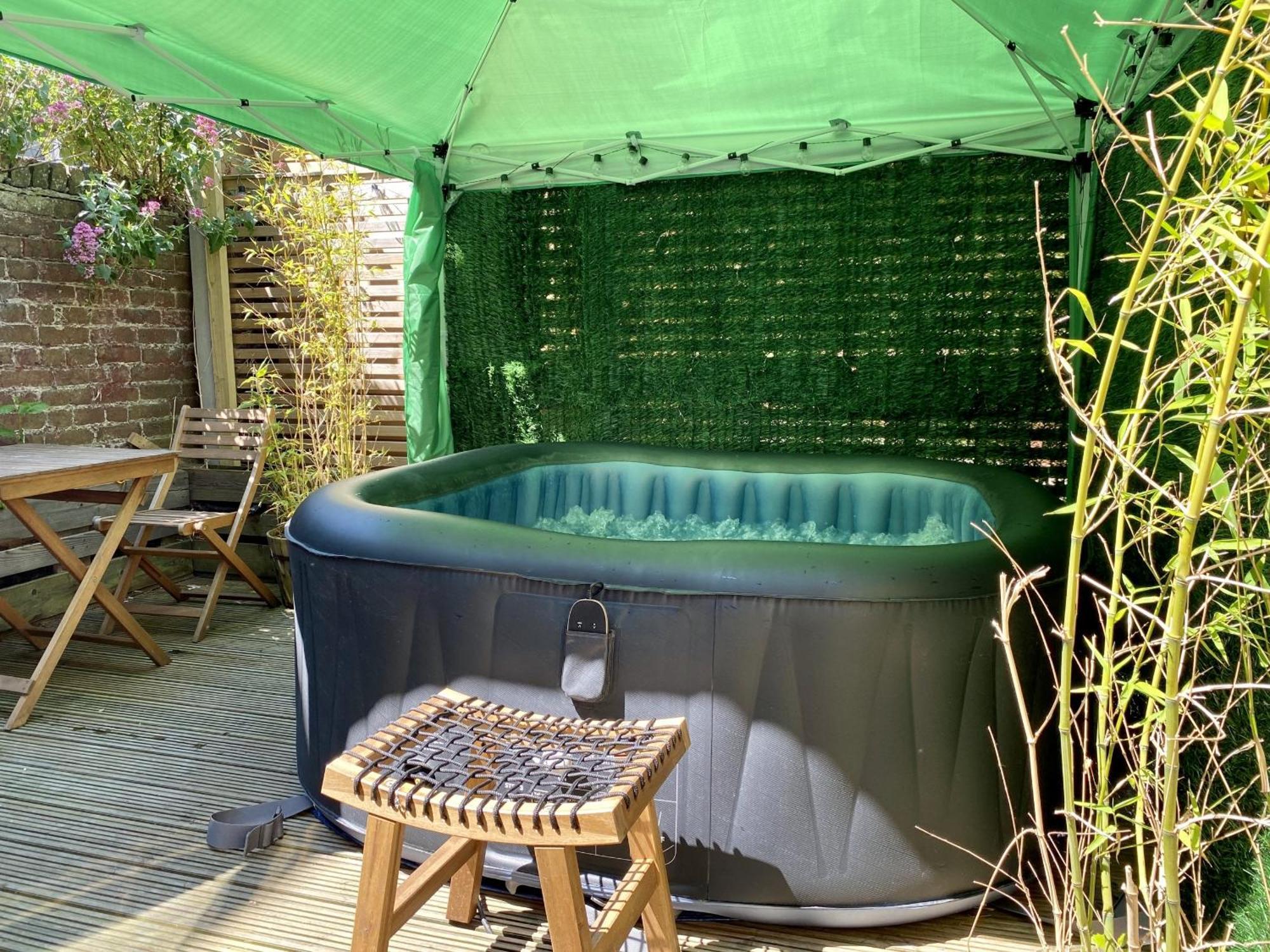 Stylish & Cosy Margate Escape With Hot Tub And Log Burner Dogs Welcome Exteriér fotografie