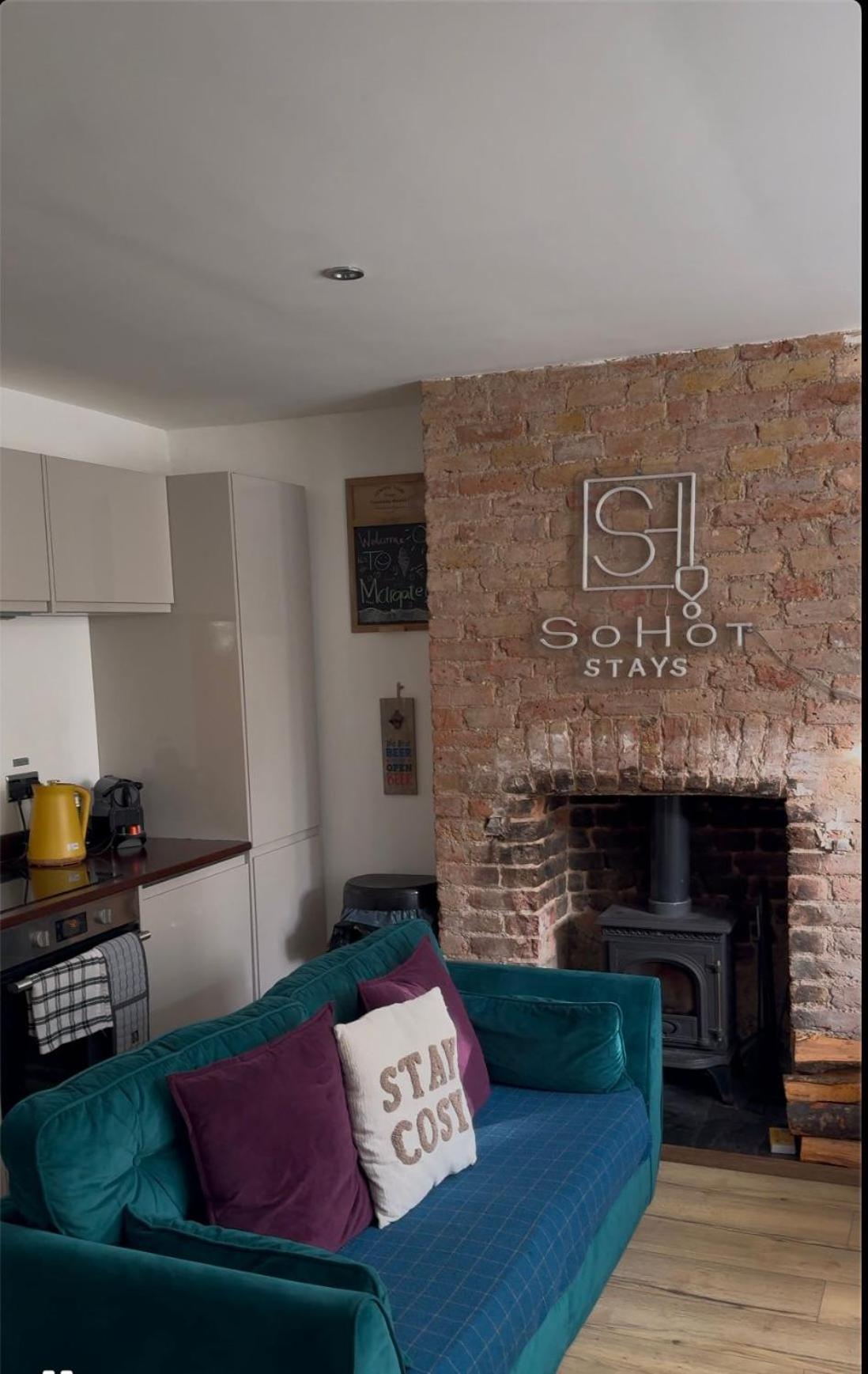 Stylish & Cosy Margate Escape With Hot Tub And Log Burner Dogs Welcome Exteriér fotografie